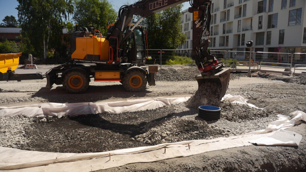 Foto: Grävmaskin i arbete